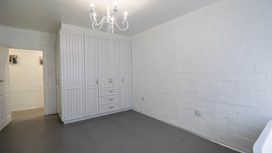 6 Bedroom Property for Sale in Jacobsbaai Western Cape